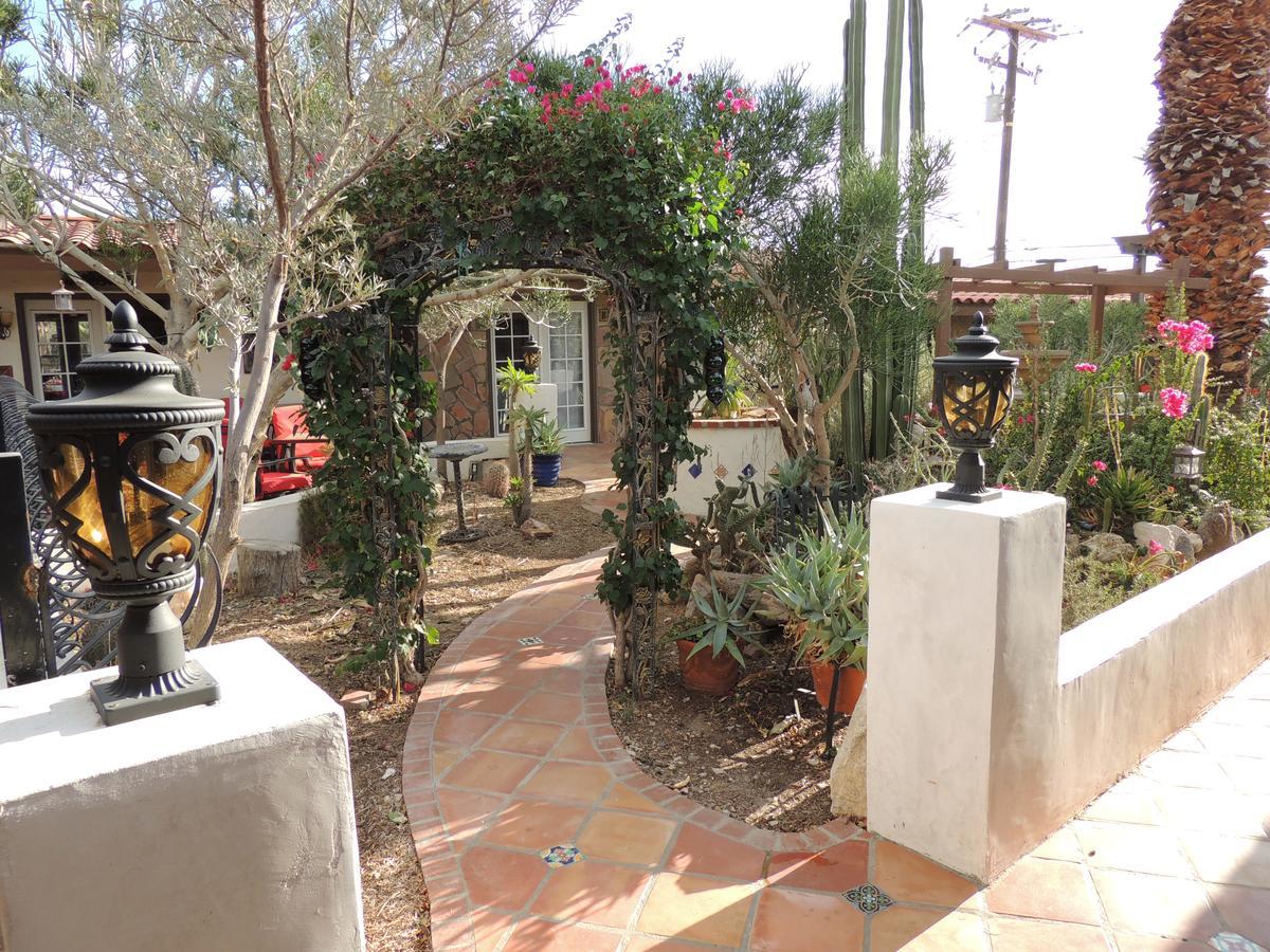Tuscan Springs Hotel & Spa Desert Hot Springs Exterior foto